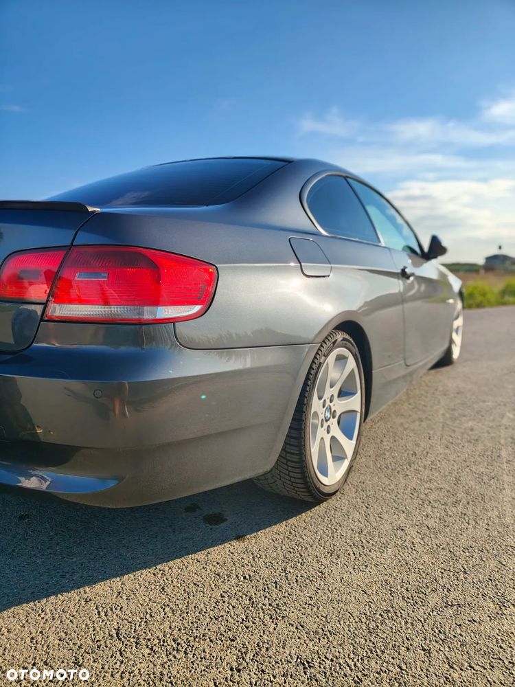 BMW Seria 3 320d - 3