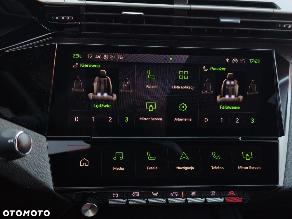 Peugeot 308 1.2 mHEV GT Exclusive S&S e-DCS6 - 27