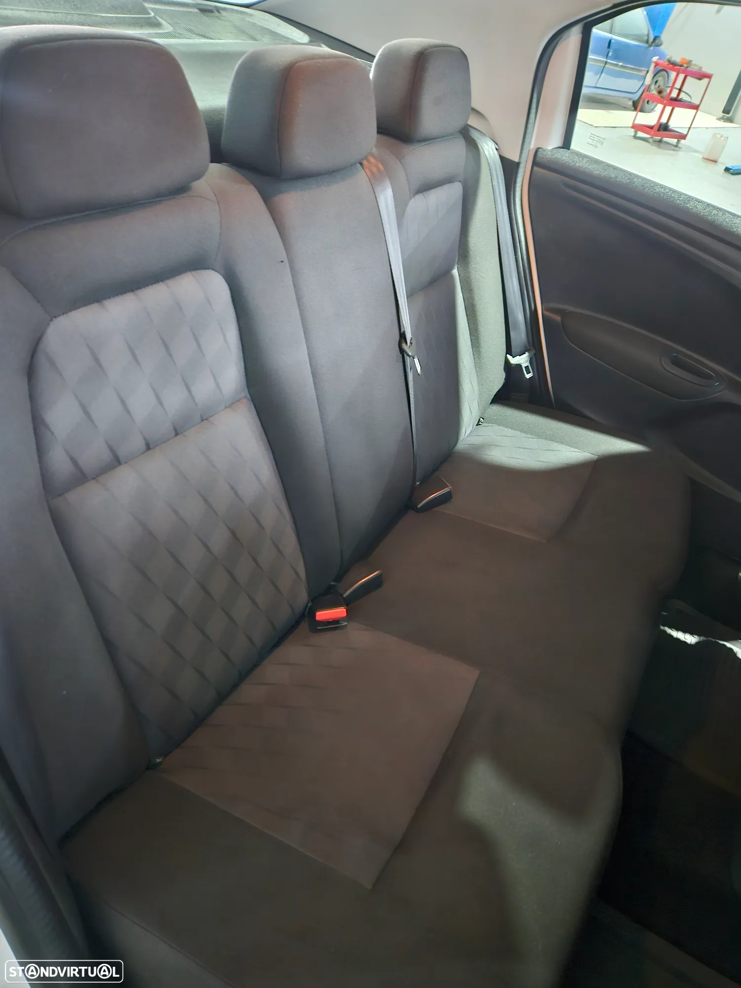 Citroën C-Elysée 1.6 BlueHDi Exclusive - 17