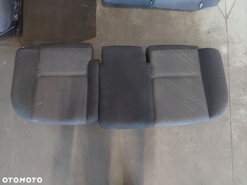 FOTEL PRAWY PRZÓD + KANAPA TYŁ PEUGEOT 207 I - 3
