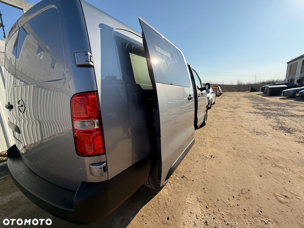 Opel Vivaro - 11
