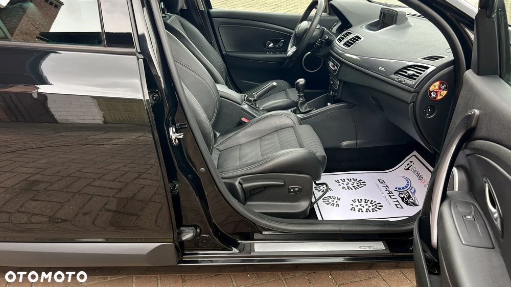 Renault Megane Grandtour TCe 130 BOSE Edition - 22