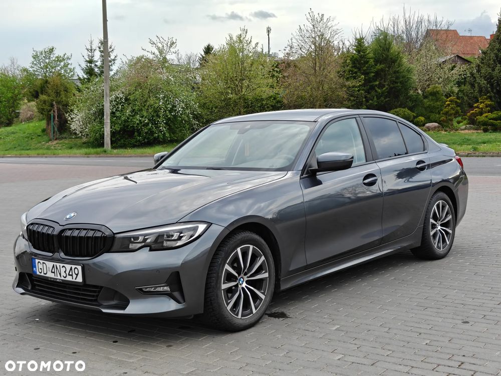 BMW Seria 3 320d Sport Line - 3