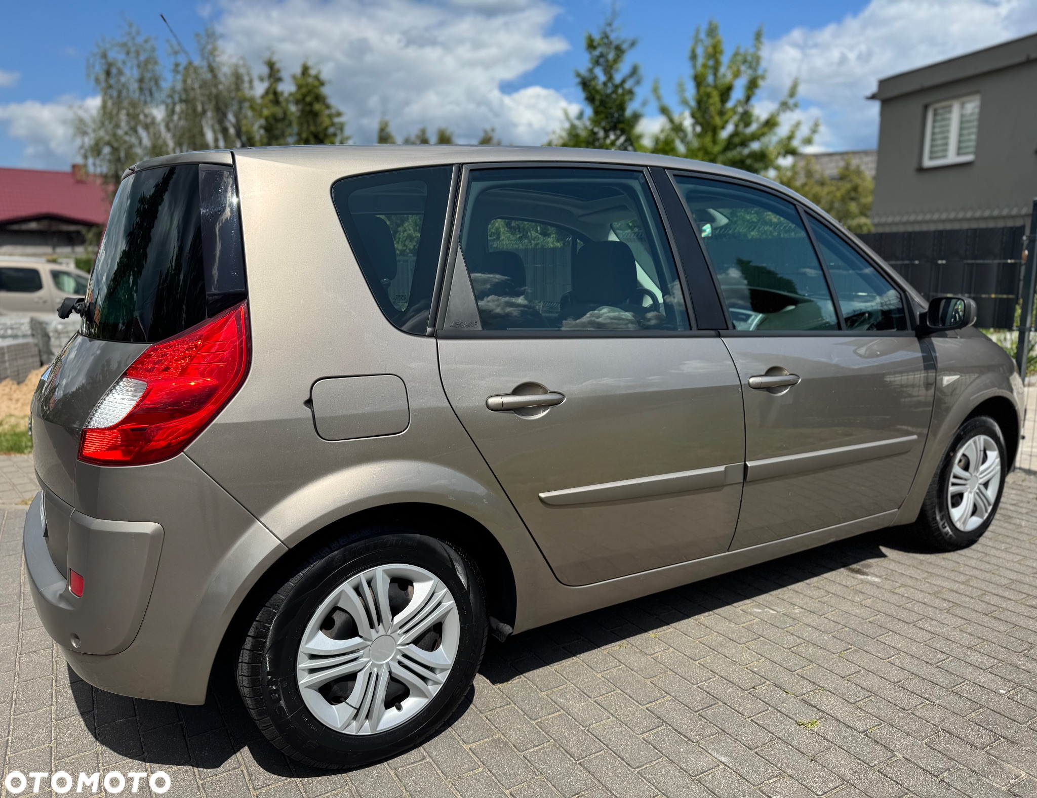 Renault Scenic 1.6 16V 110 Expression - 24