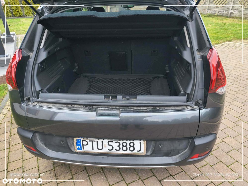 Peugeot 3008 1.6 BlueHDi Style S&S - 9