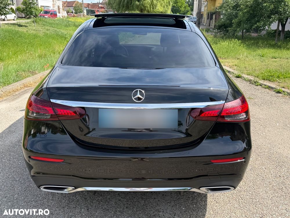 Mercedes-Benz E 220 d Aut. - 35