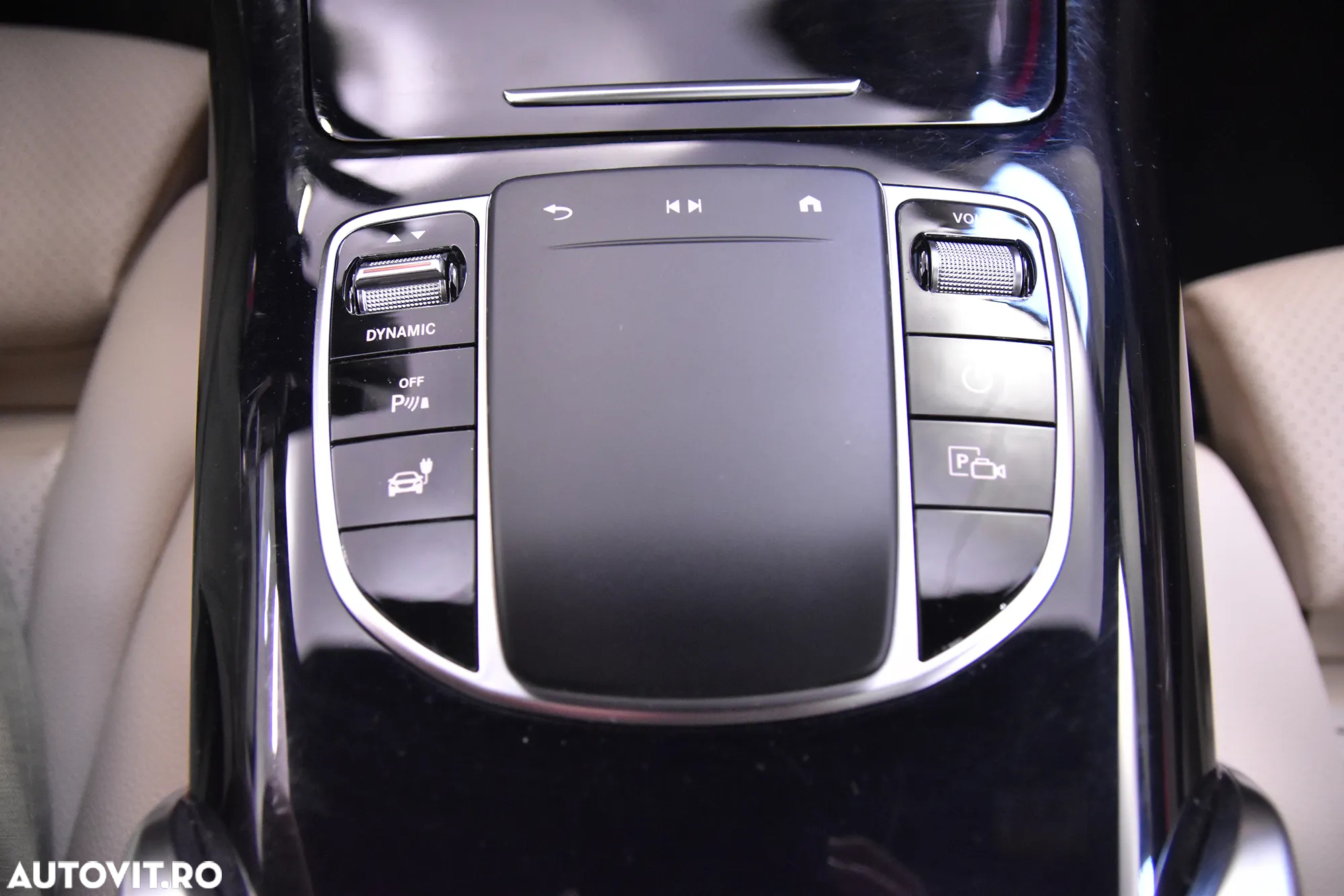 Mercedes-Benz EQC 400 4MATIC - 17