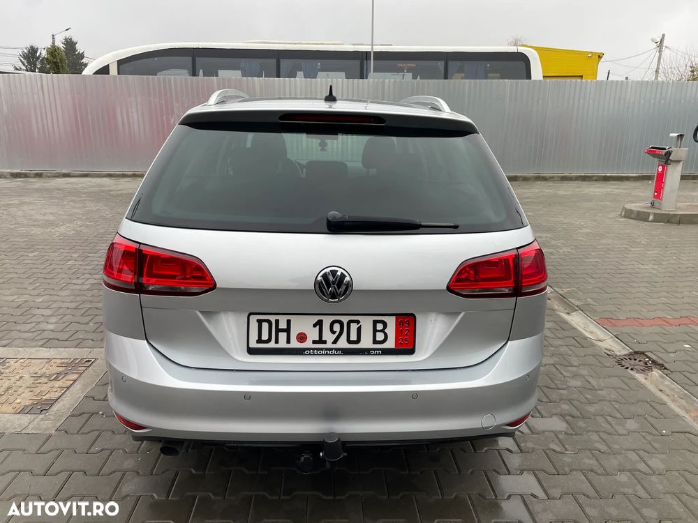Volkswagen Golf 1.6 TDI BlueMotion Technology Lounge - 4