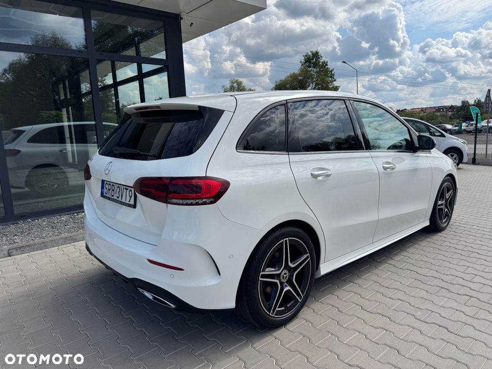 Mercedes-Benz Klasa B 200 d AMG Line 8G-DCT - 3