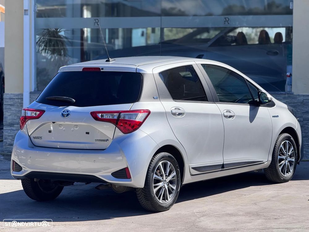 Toyota Yaris 1.5 HSD 20 Anos - 4