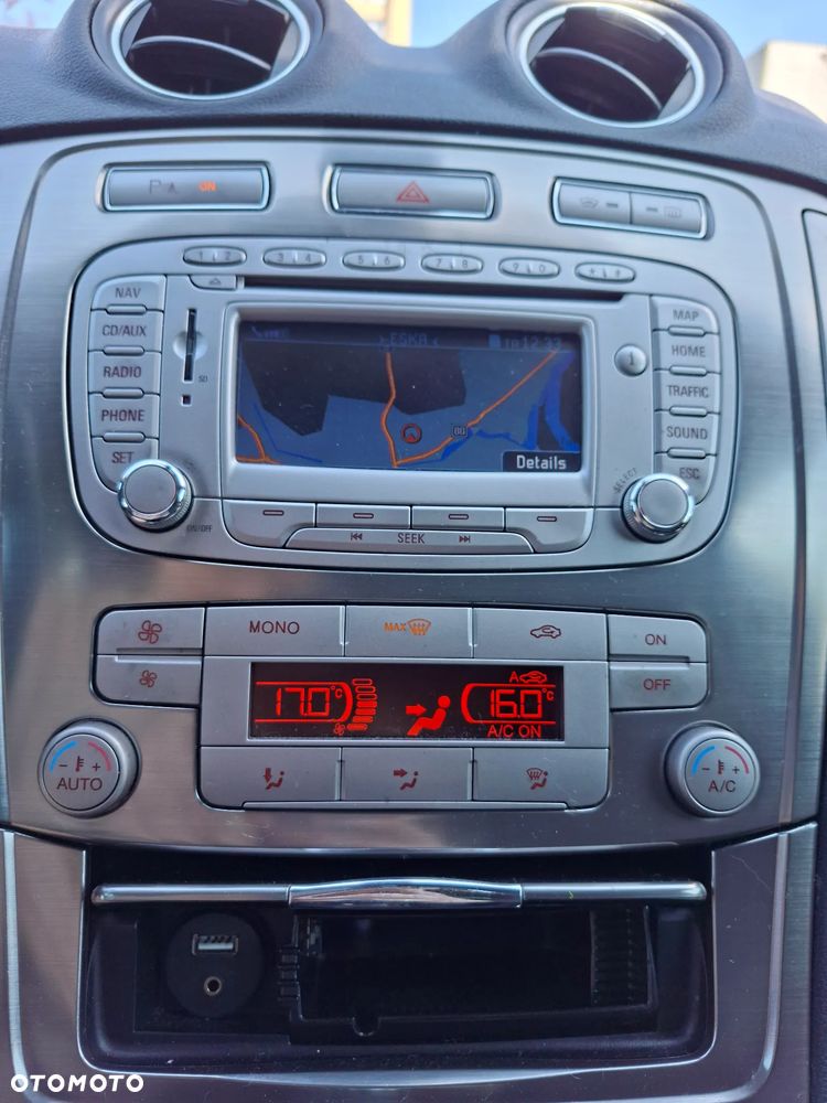 Ford Mondeo 2.0 Titanium - 20