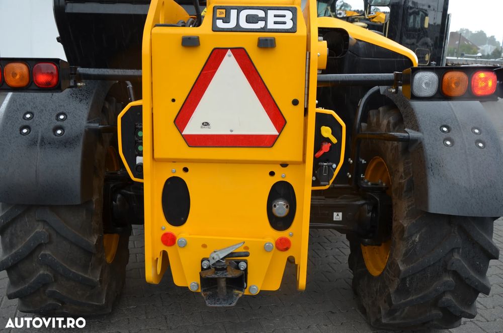 JCB - 12