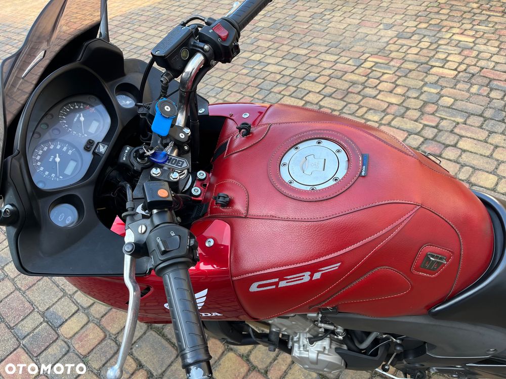 Honda CBF - 13