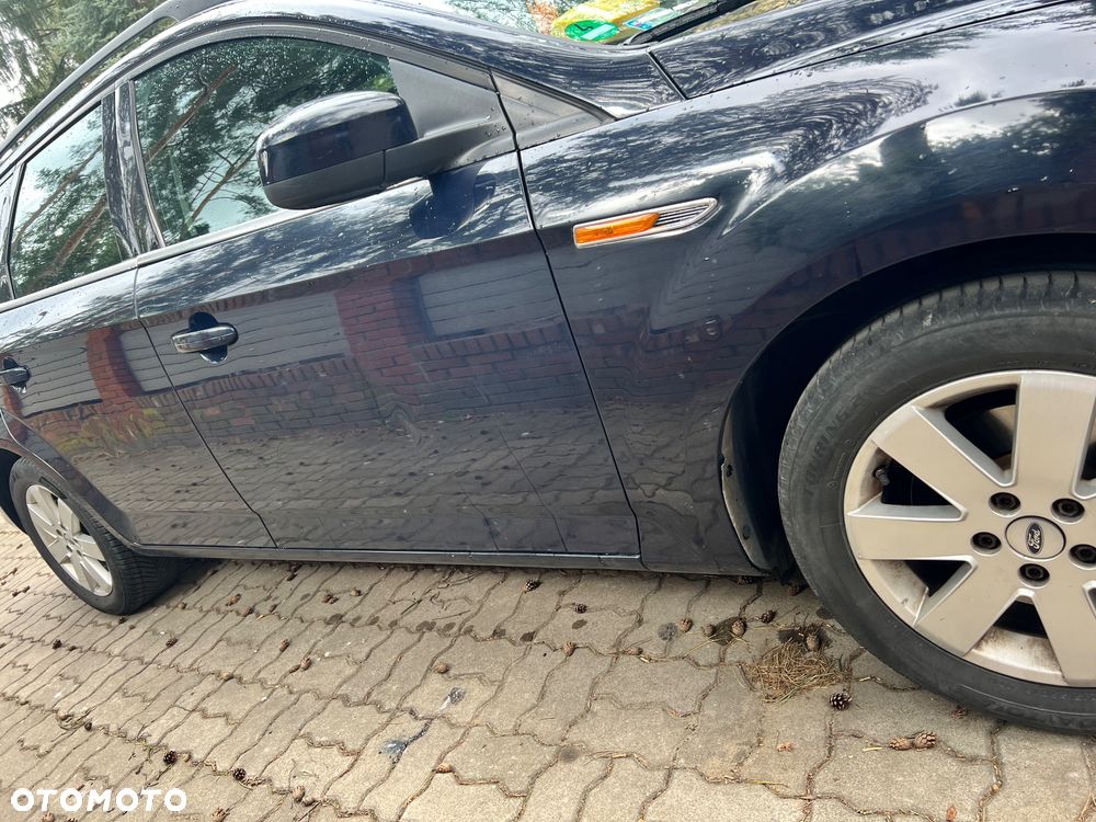 Ford Mondeo 2.0 TDCi Ambiente - 4