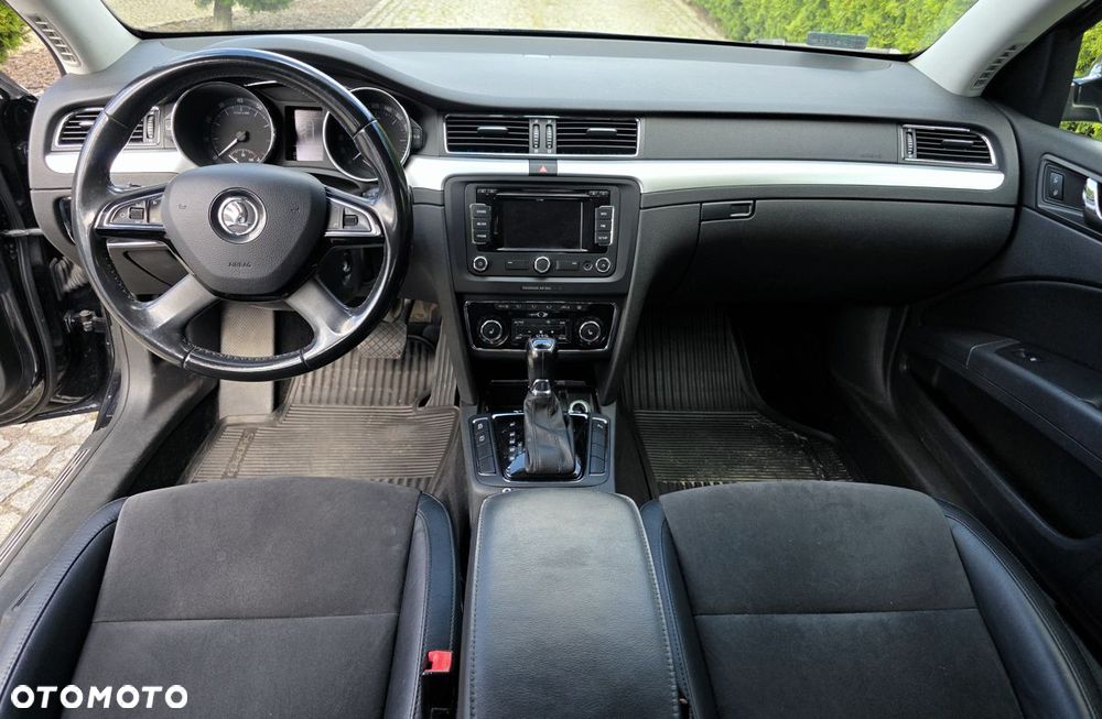 Skoda Superb 2.0 TSI Elegance DSG - 11