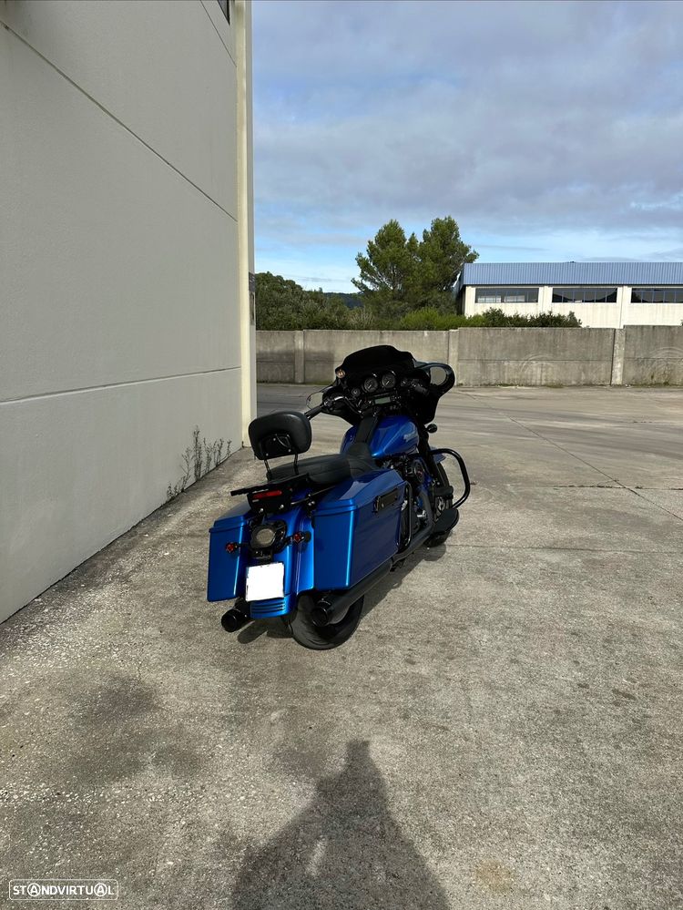 Harley-Davidson FLHT - 2