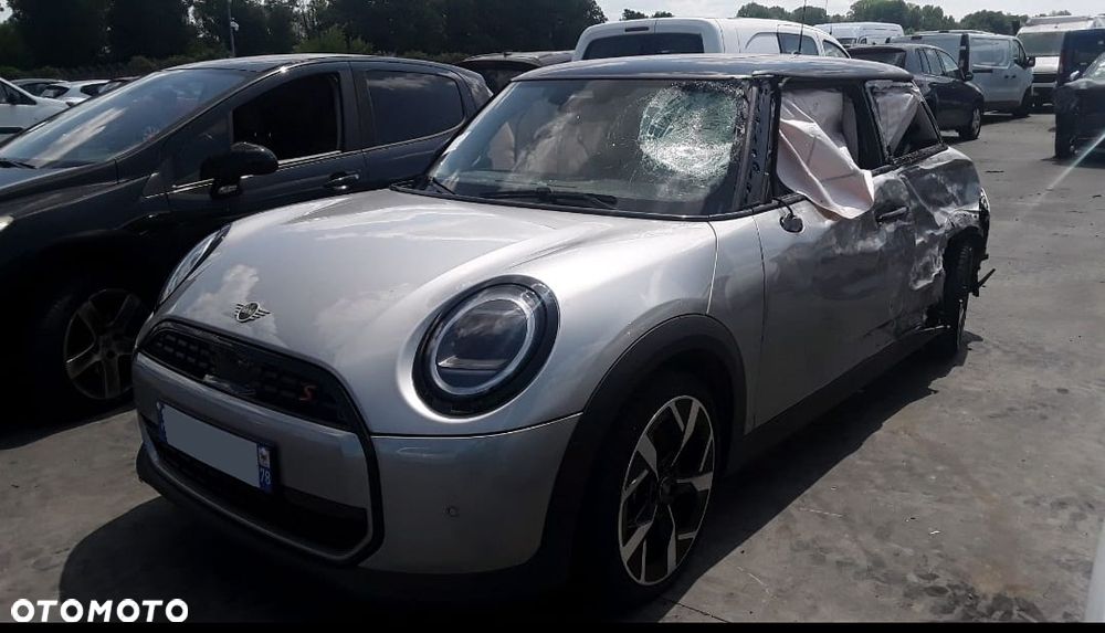 MINI Cooper S Essential Trim - 3