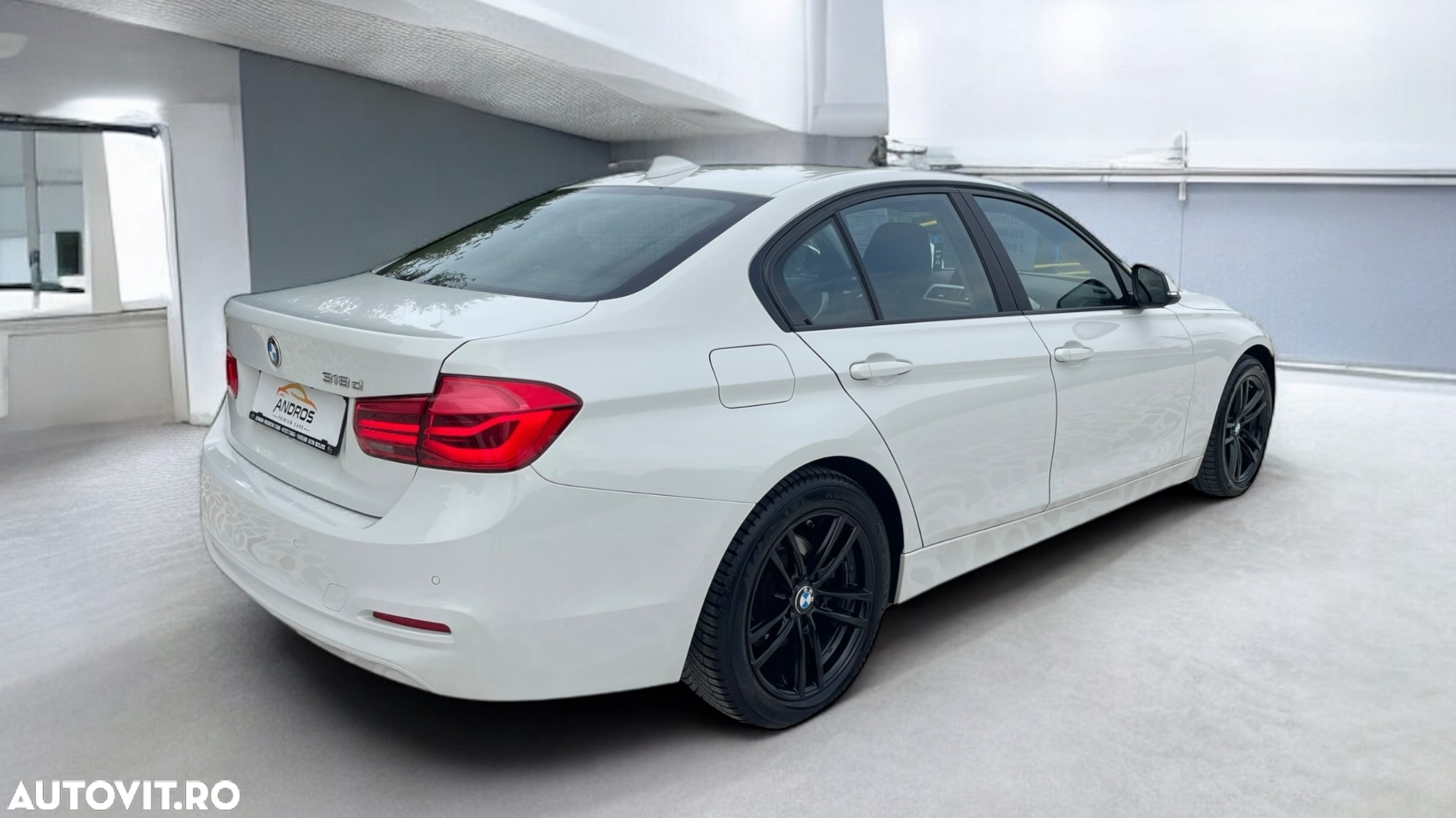 BMW Seria 3 318d Sport Line - 3
