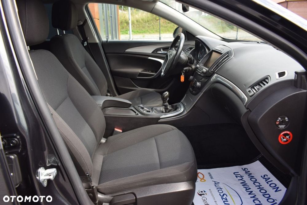 Opel Insignia - 27