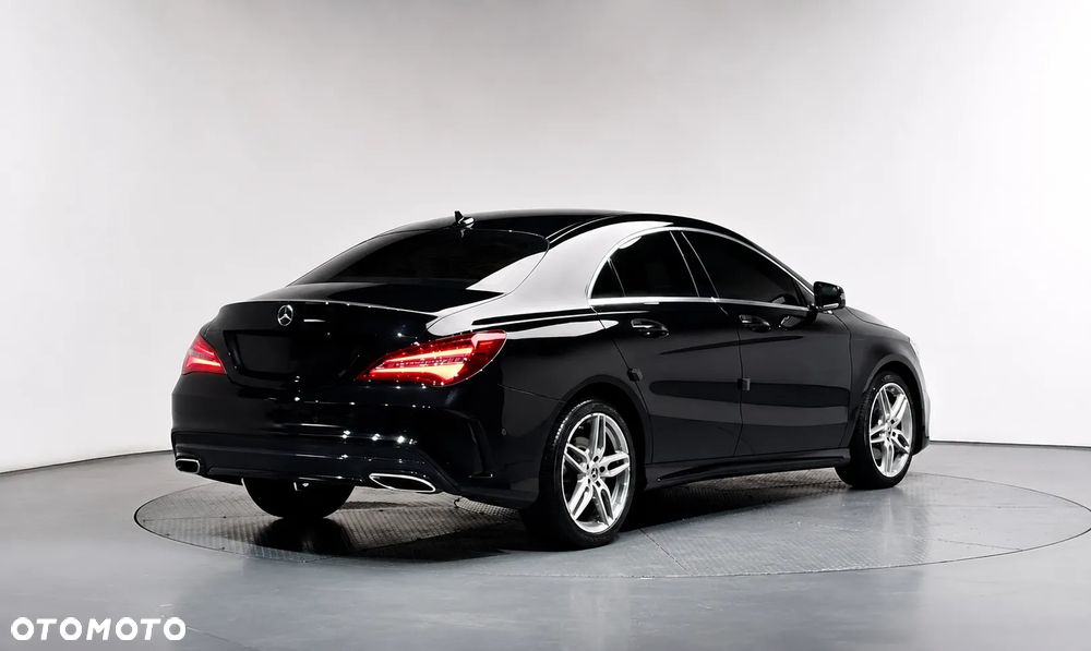 Mercedes-Benz CLA 250 AMG Line 7G-DCT - 4
