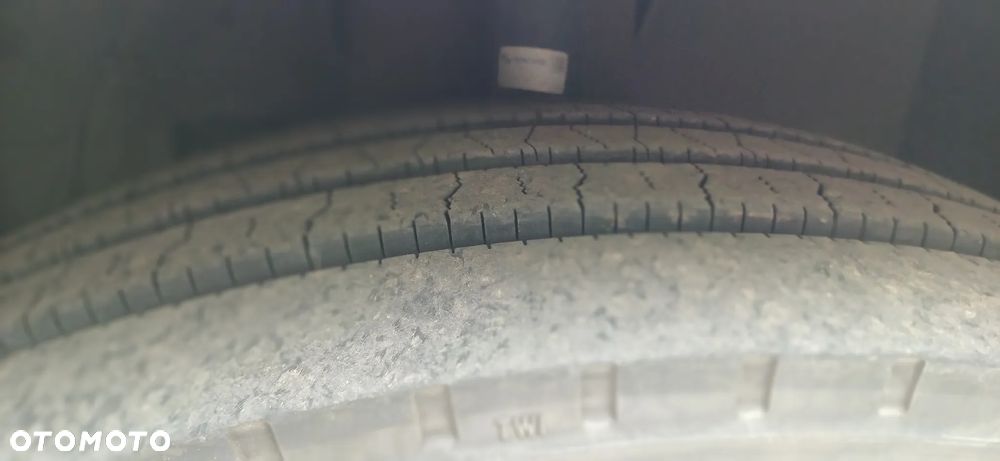 Mercedes-Benz Tourismo 17 RHD - 10