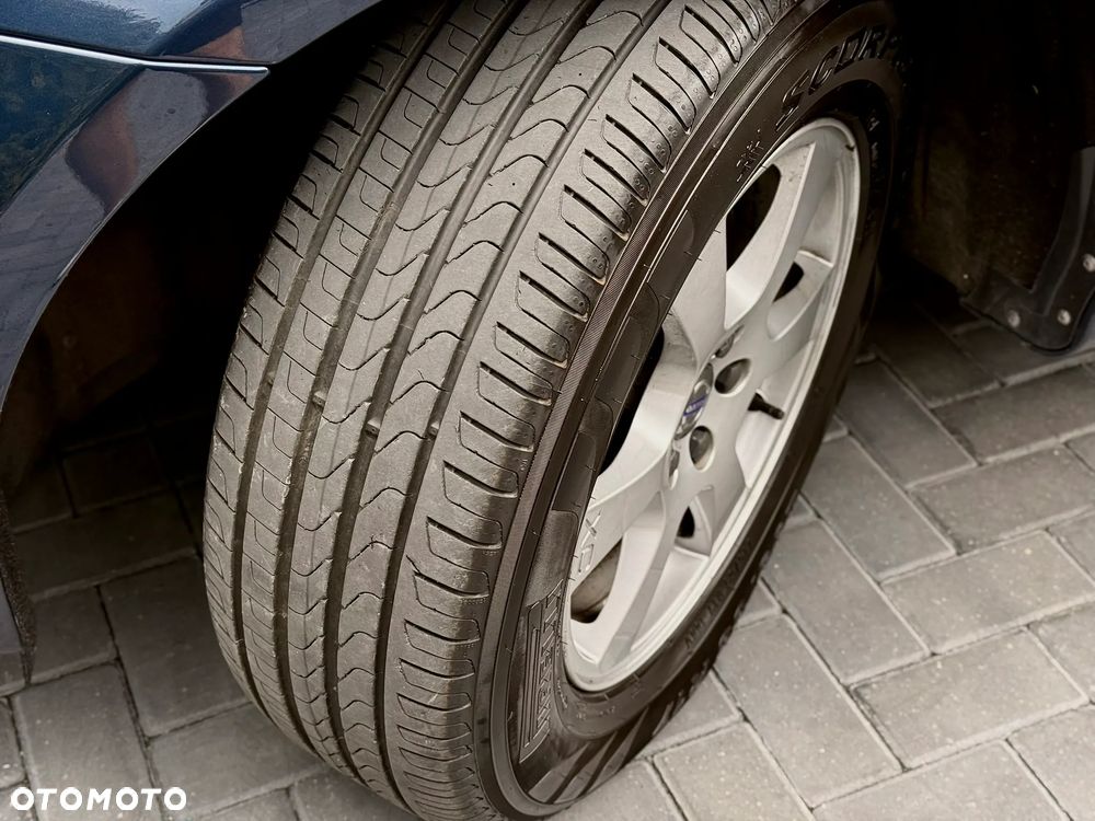 Volvo XC 60 D4 Geartronic Momentum - 21