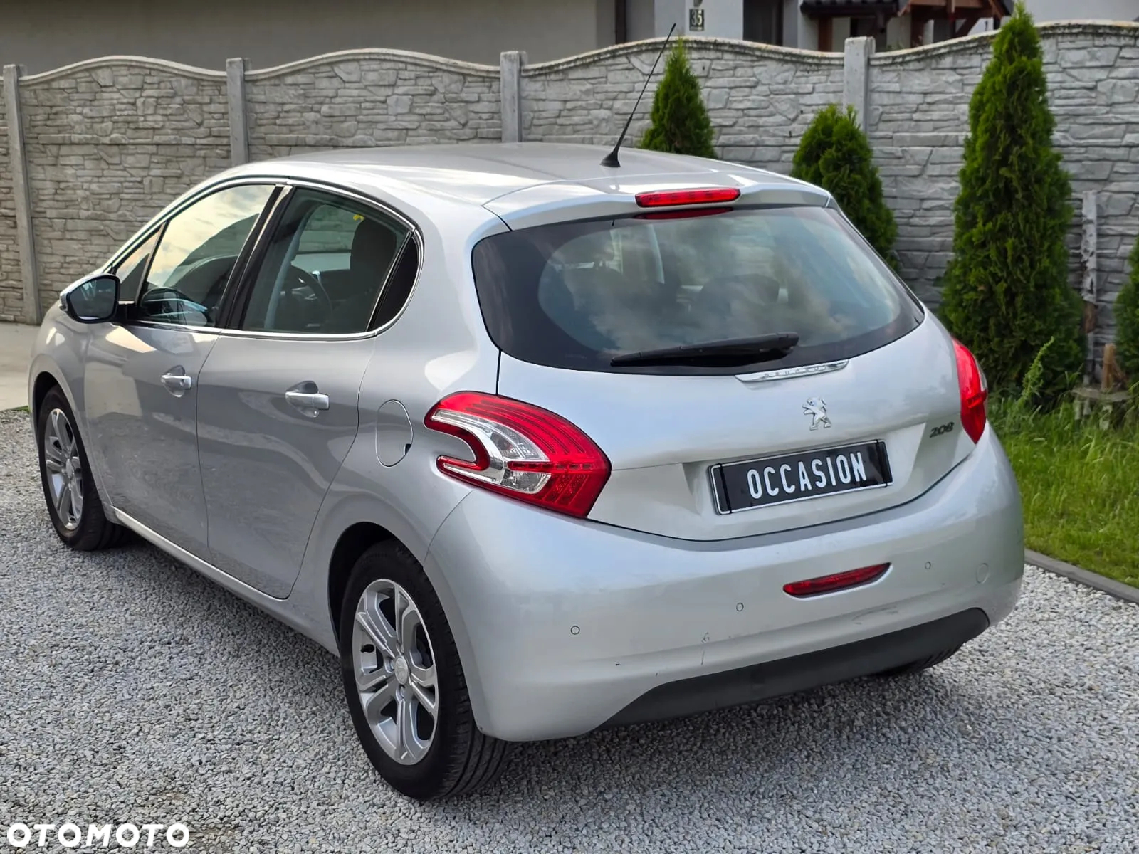 Peugeot 208 PureTech 82 Urban Move - 4