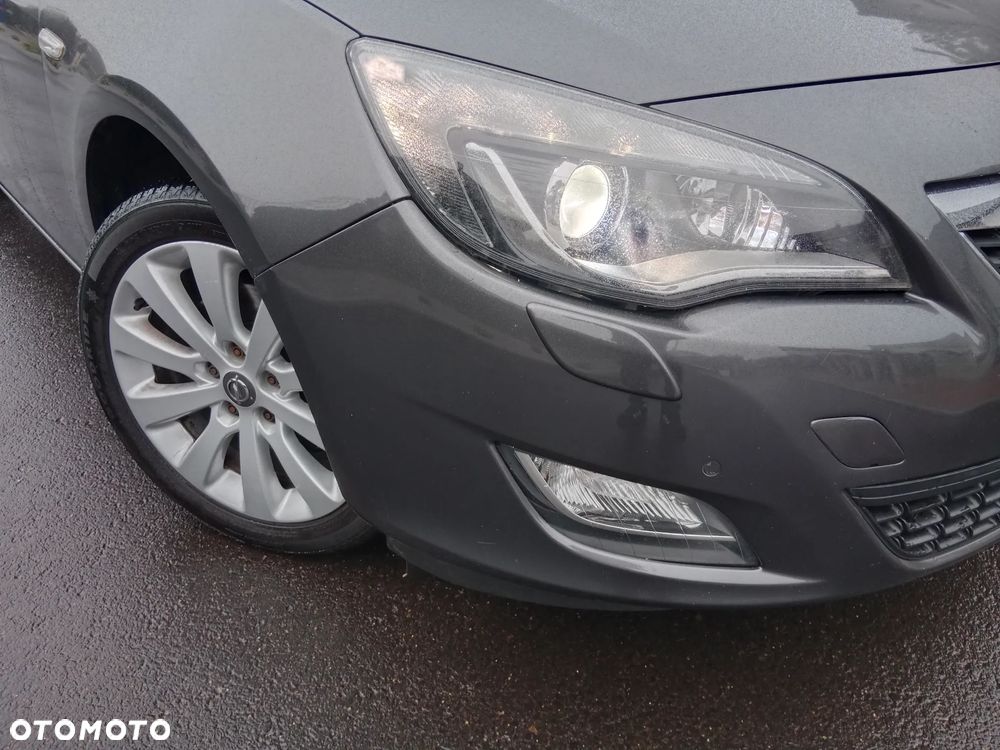 Opel Astra 2.0 CDTI DPF SportsTourer Exklusiv - 19
