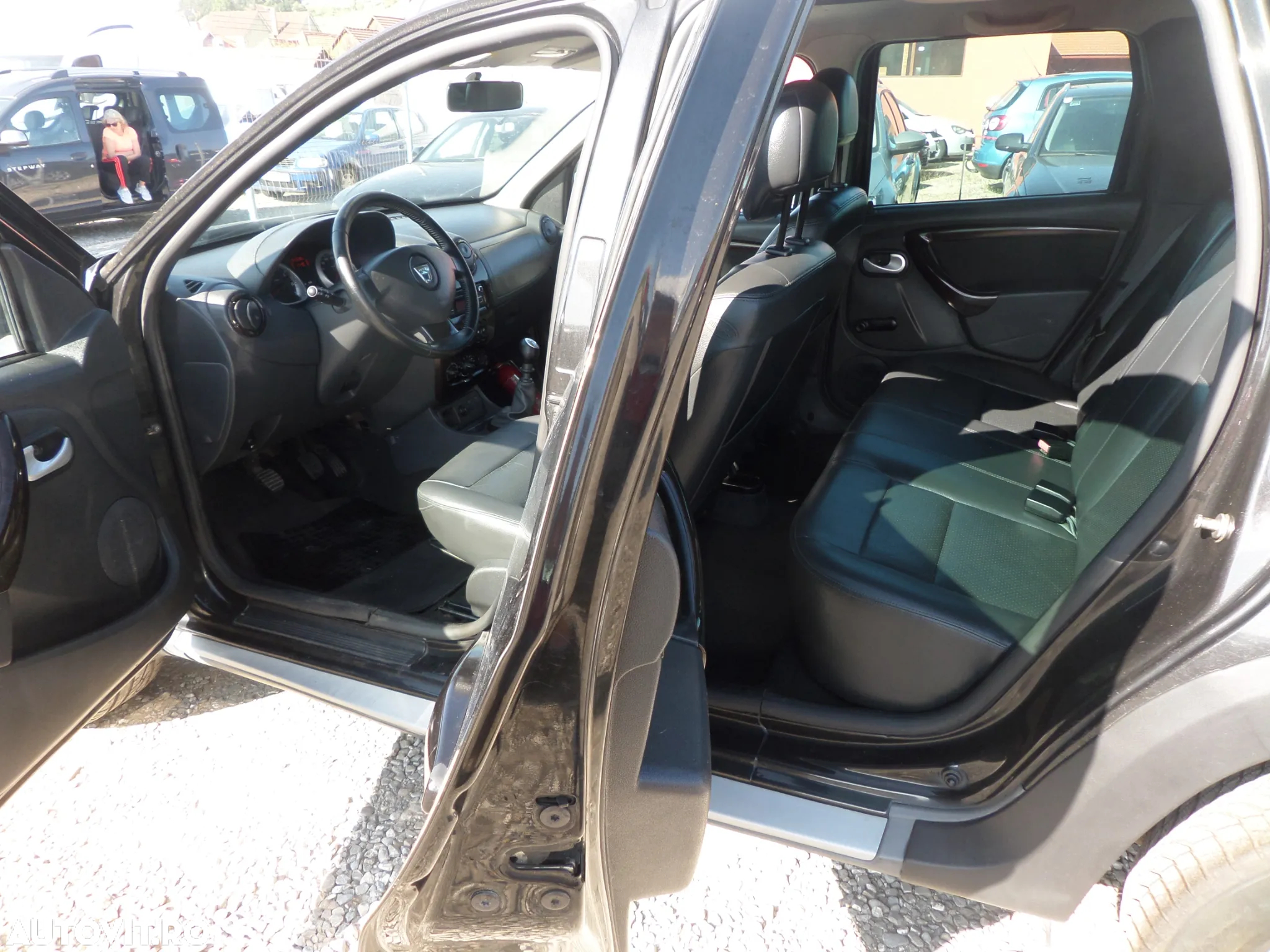 Dacia Duster 1.5 dCi 4x2 Laureate - 14