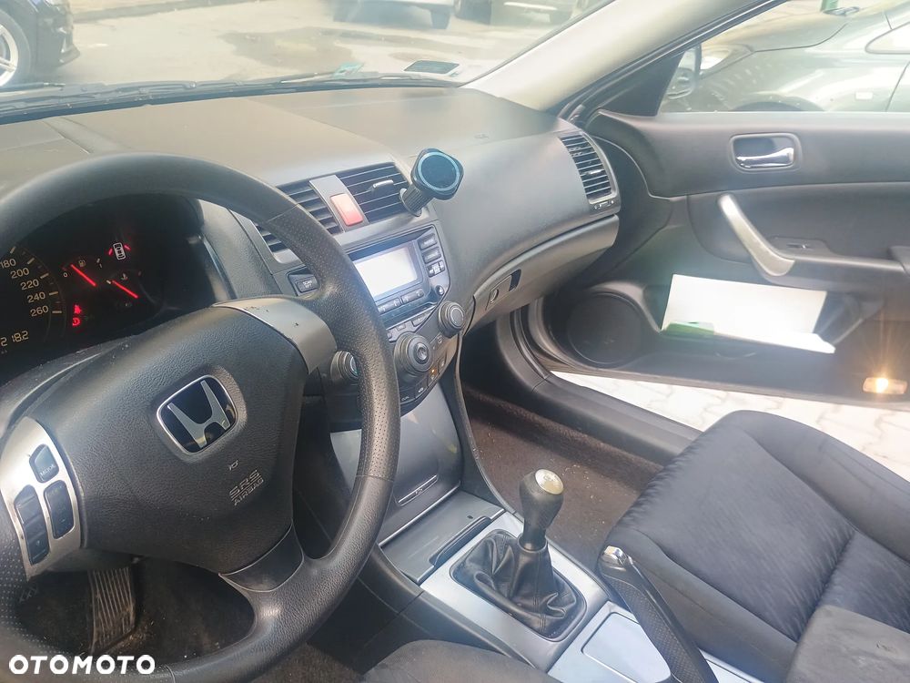 Honda Accord 2.0 Comfort - 3