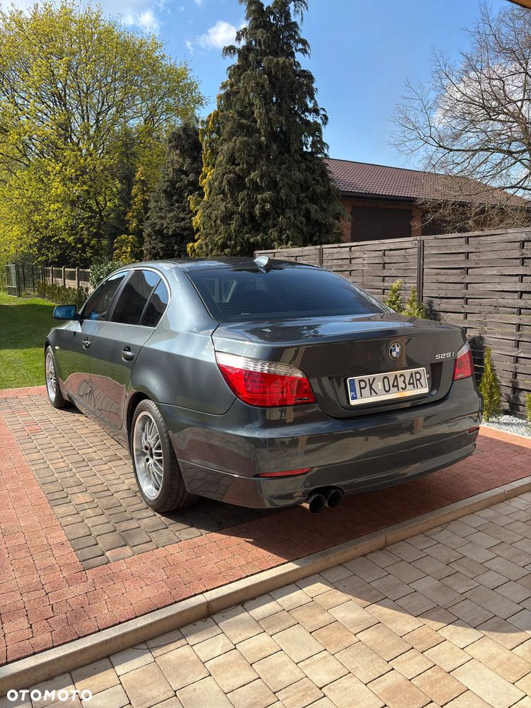 BMW Seria 5 525i - 1