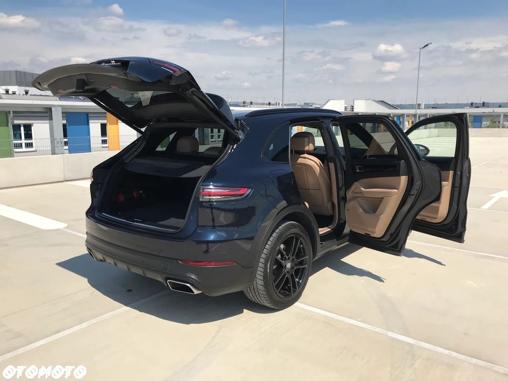 Porsche Cayenne Platinum Edition - 12