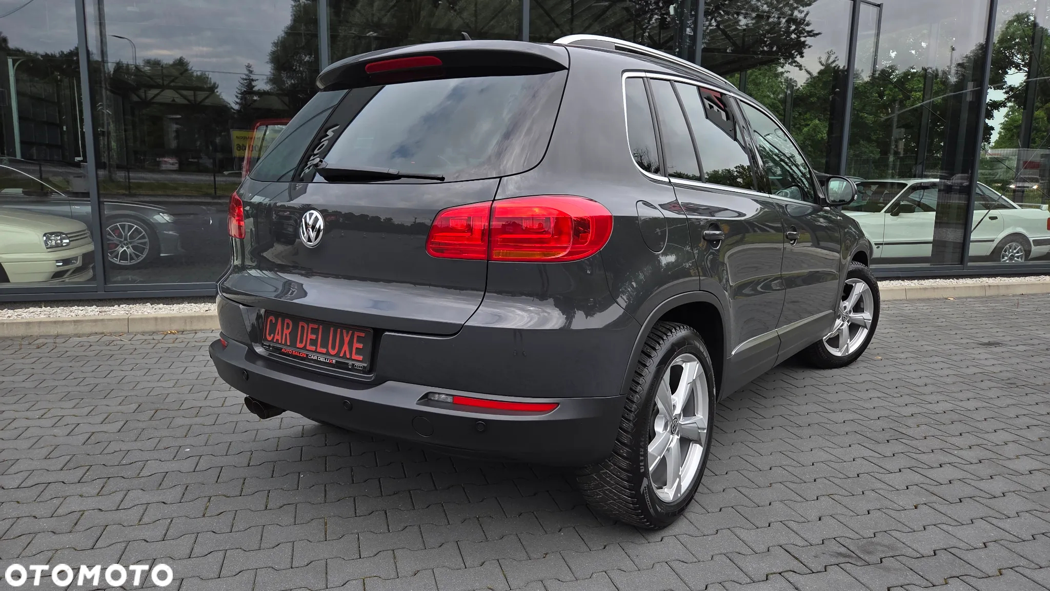 Volkswagen Tiguan 2.0 TDI DPF BlueMotion Technology Lounge Sport & Style - 7