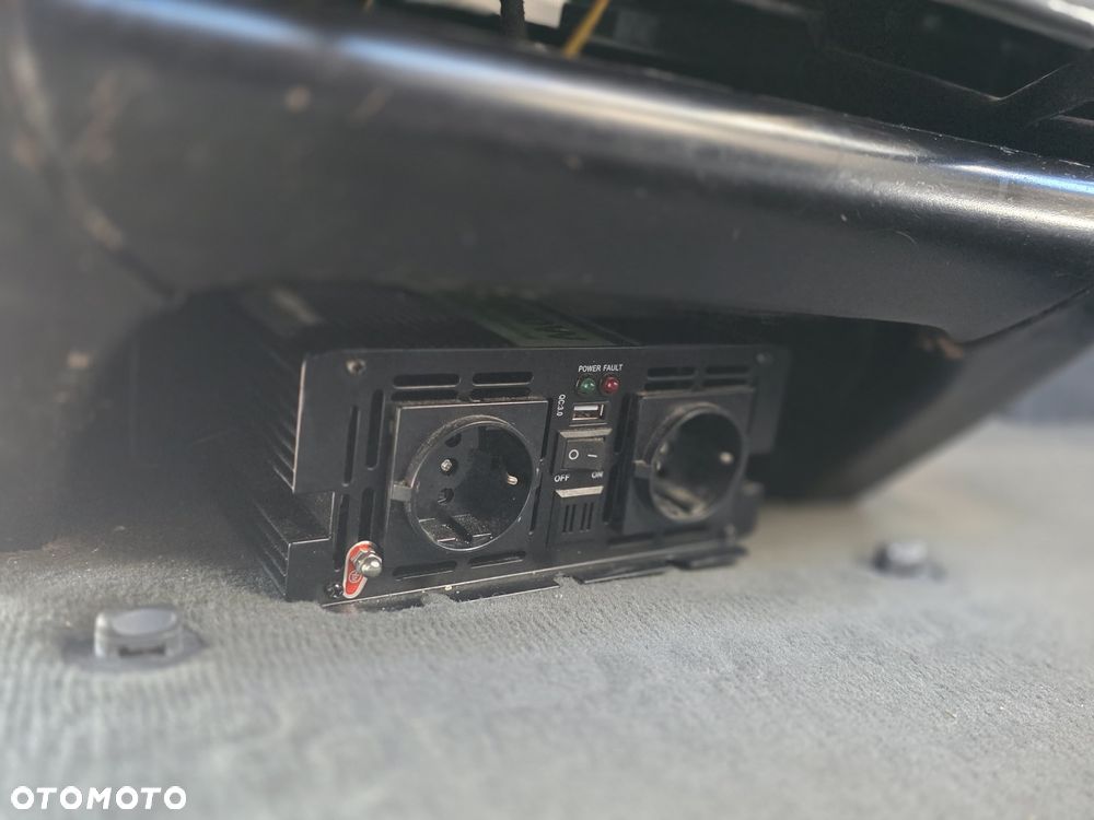 Volkswagen Multivan - 27