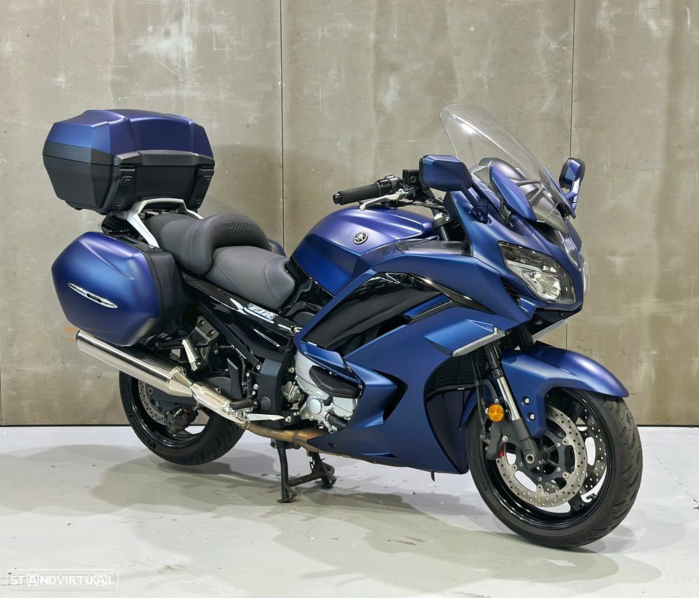 Yamaha FJR 1300 - 8