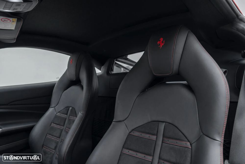 Ferrari F8 Tributo 3.9 Twin-Turbo V8 - 18