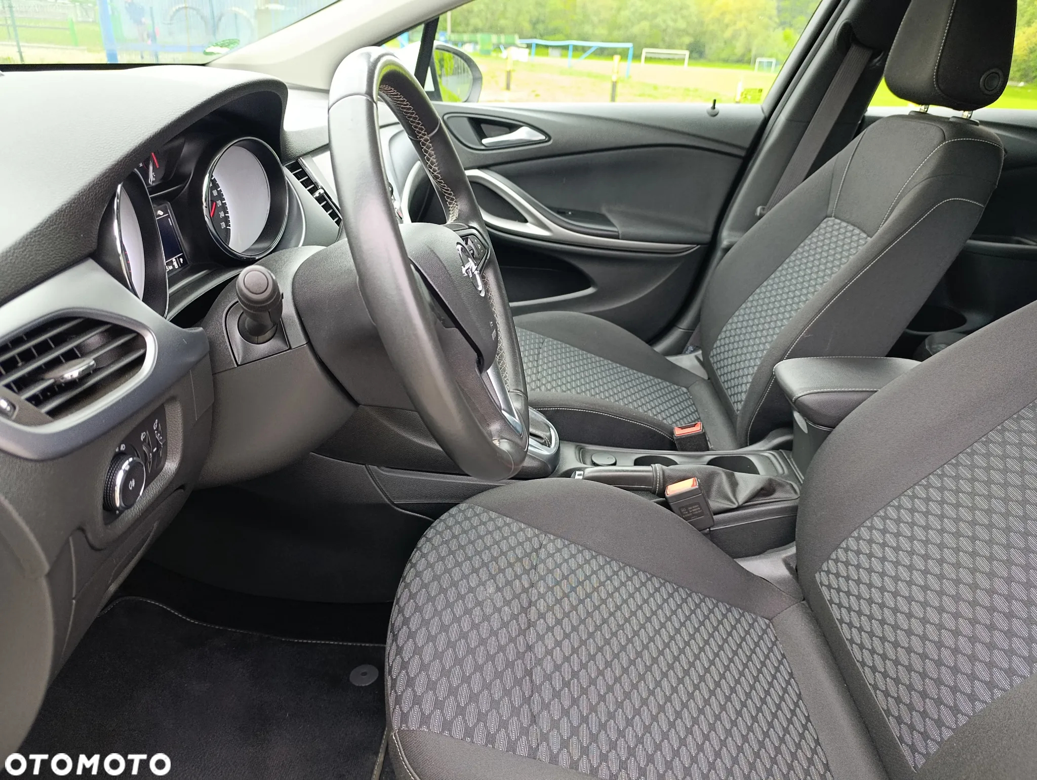 Opel Astra 1.5 D Automatik Edition - 12