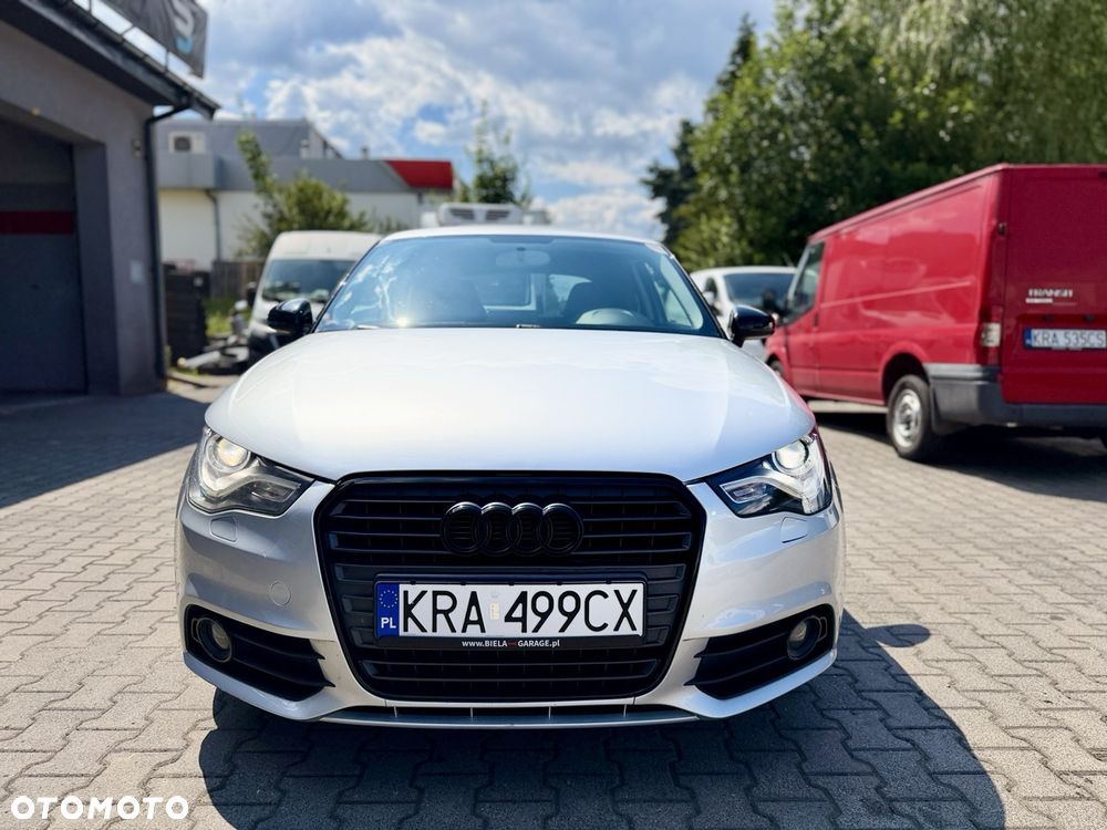 Audi A1 3-drzwiowe 1.2 TFSI S line edition m S line Sportpaket - 2