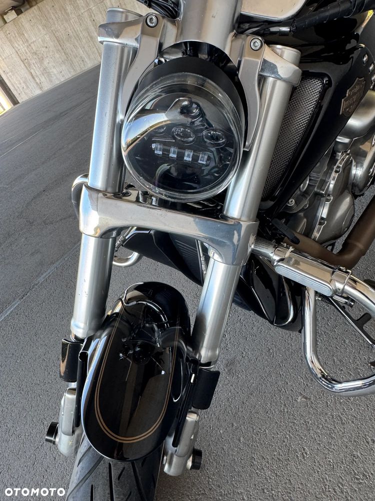 Harley-Davidson V-Rod Muscle - 10