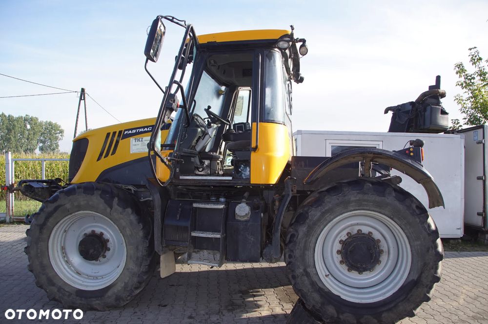 Jcb Fastrac 3230 2012 264km cumins na części masak silnik skrzynia zwolnica most dźwignia przełącznik kabina drzwi maska komputer licznik - 19