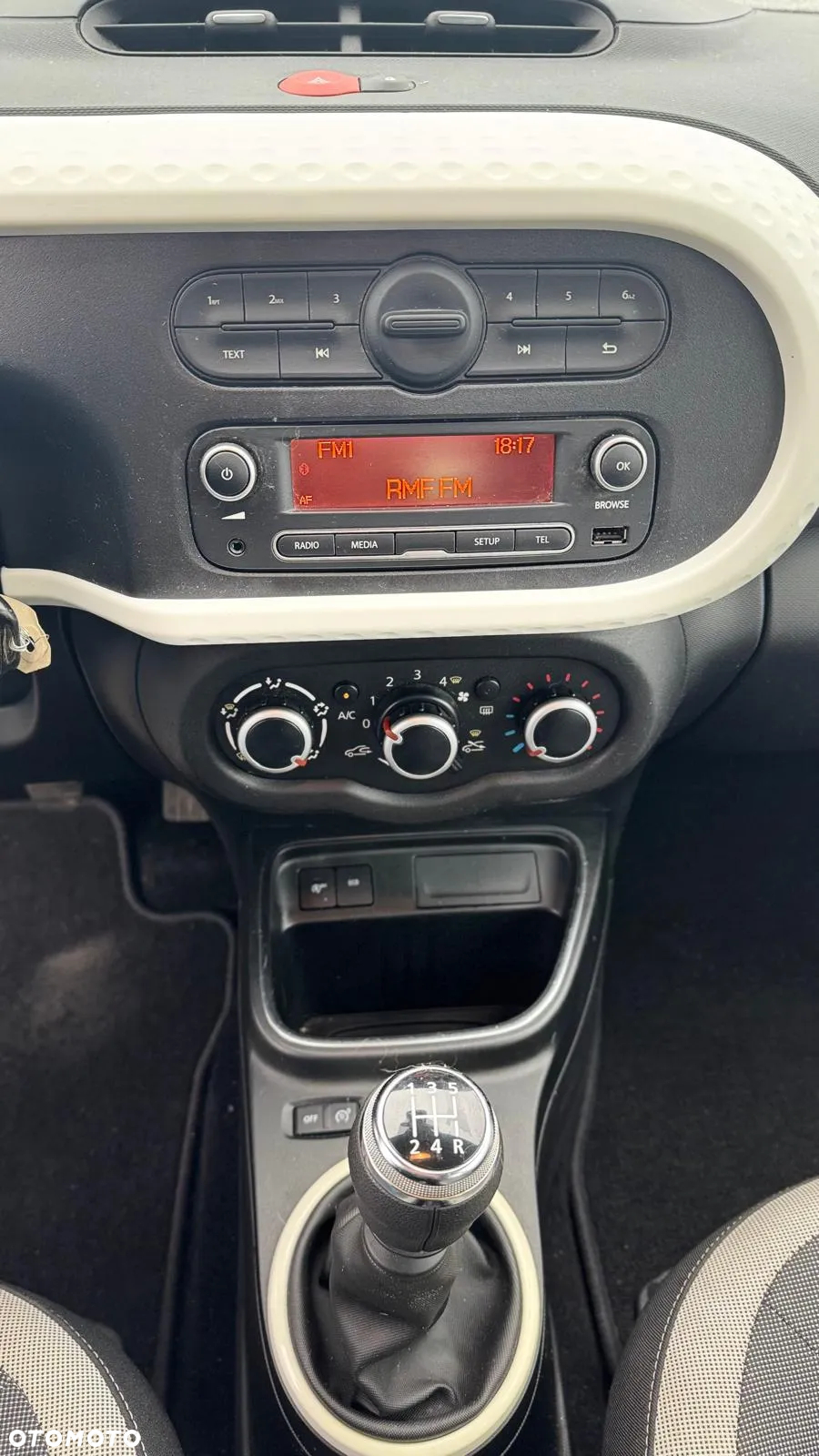 Renault Twingo TCE 90 LIMITED - 14