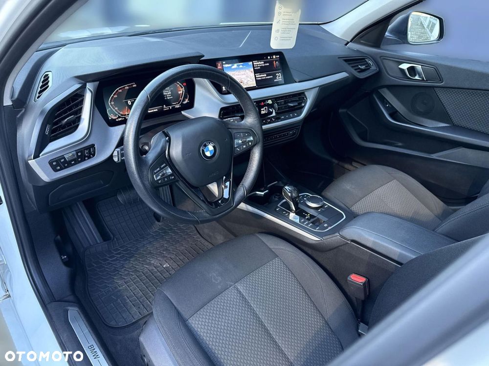 BMW Seria 1 - 10