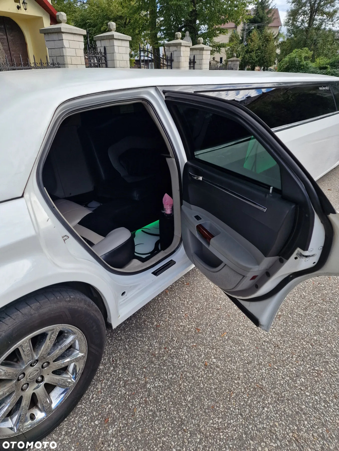 Chrysler 300C 3.5 V6 - 9