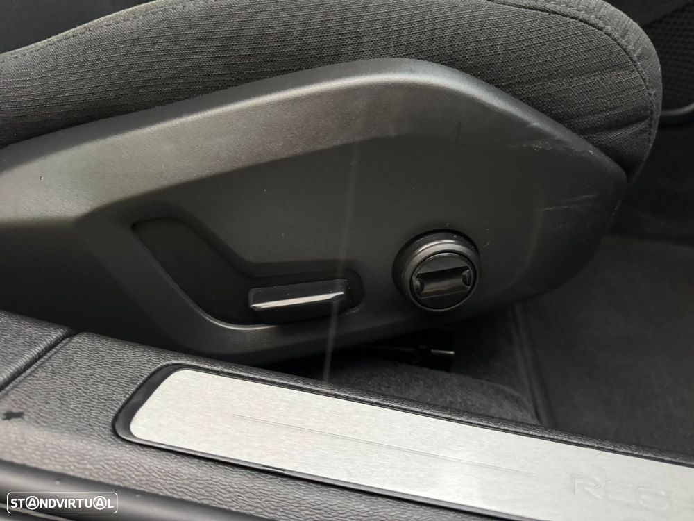 Volvo V60 2.0 T6 AWD TE R-Design Expression - 23