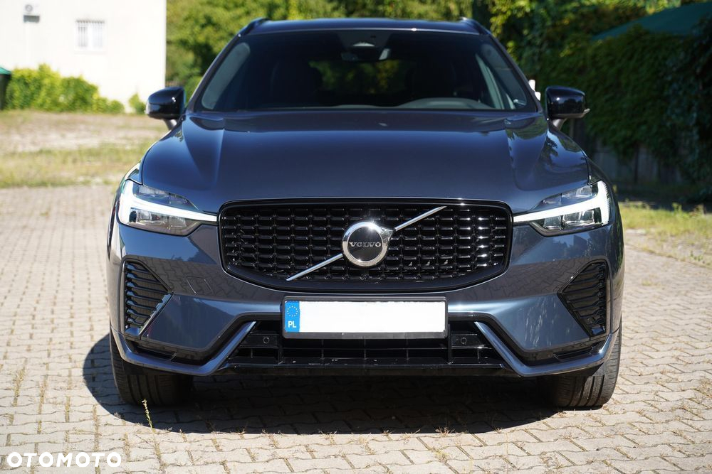 Volvo XC 60 B5 B AWD Plus Dark - 2