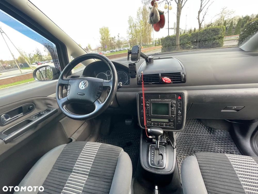 Volkswagen Sharan 1.9 TDI Comfortline Tiptr - 8
