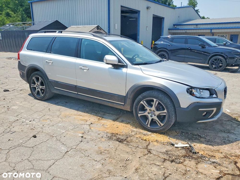 Volvo XC 70 - 5