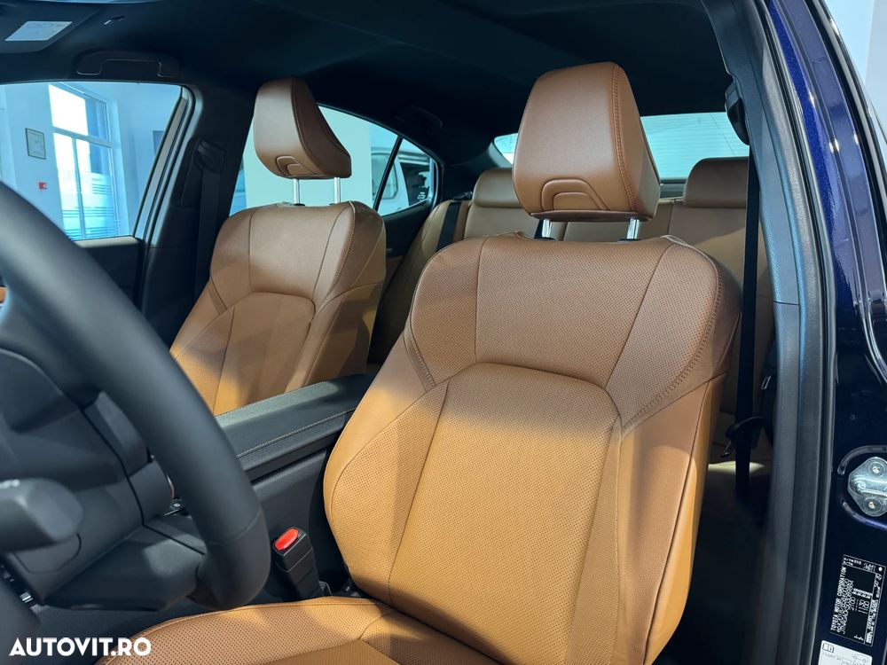 Toyota Camry - 8