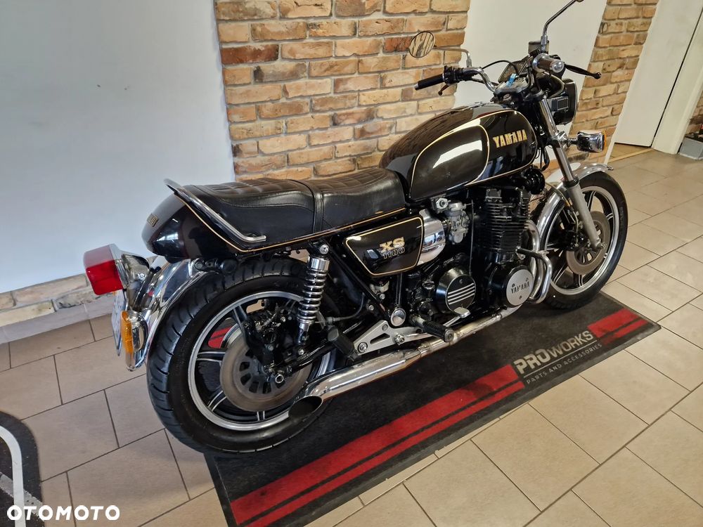 Yamaha XS - 28