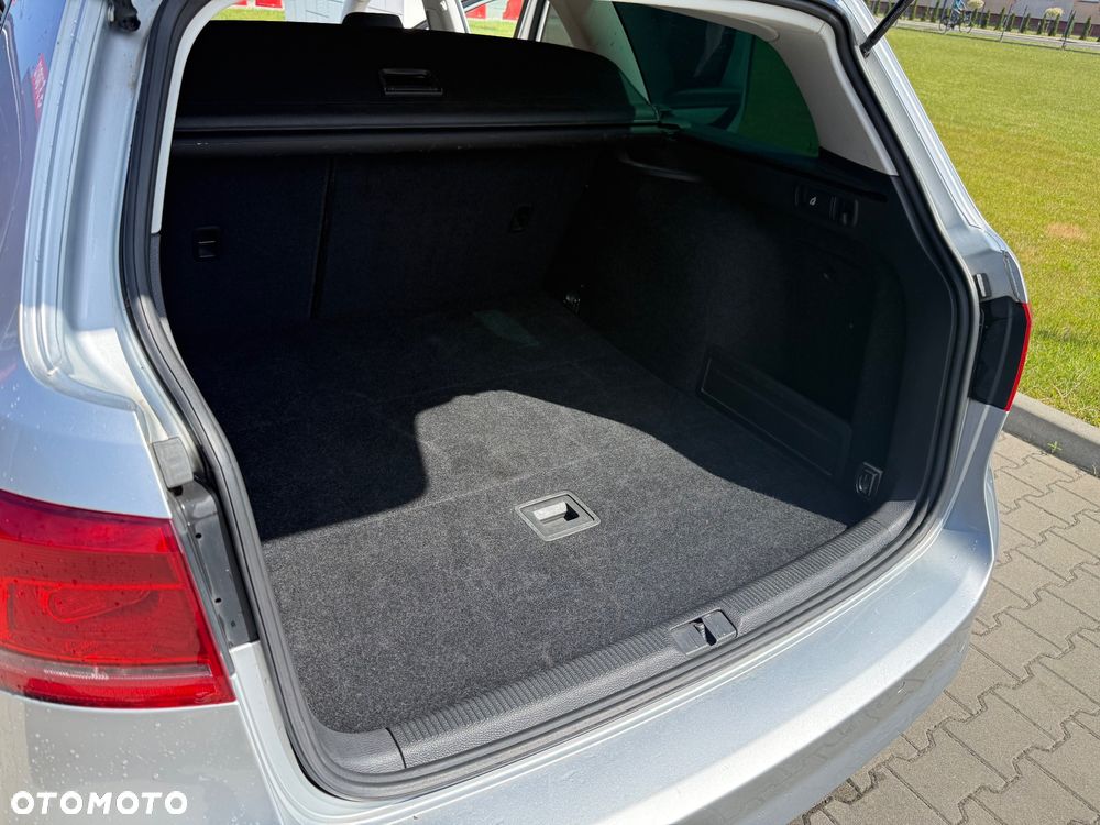 Volkswagen Passat 1.6 TDI Comfortline - 16